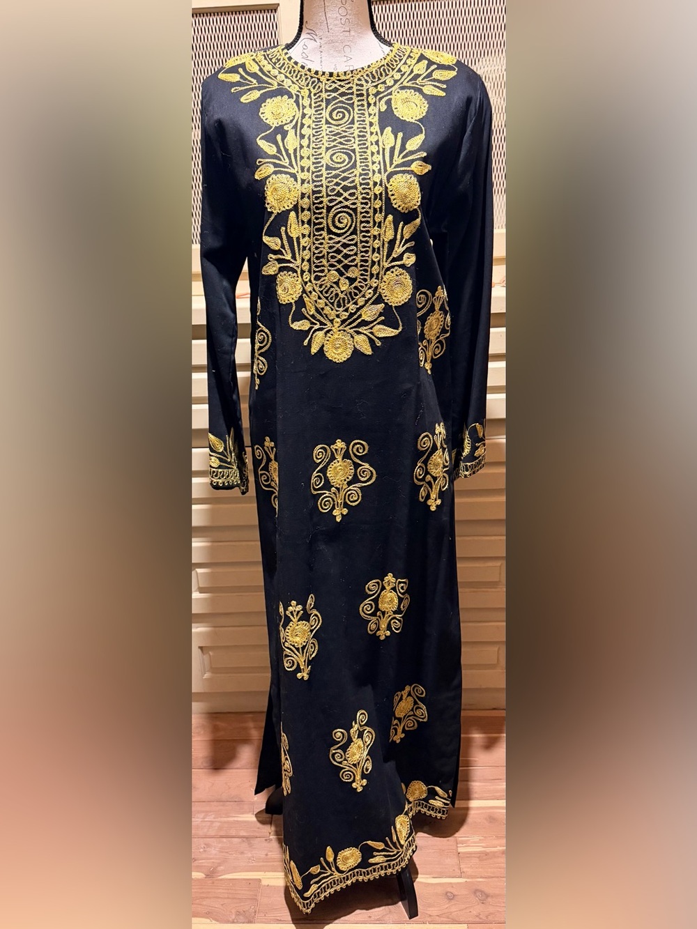 VTG 70s Horchow Collection Gold Embroidered Kaftan M